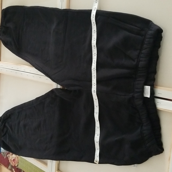 Black sweats/leggings - Very comfortable - Great to chill in - Picture 8 of 8